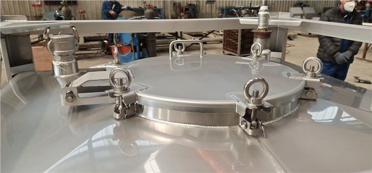 264 Gallon Stainless Steel Tank